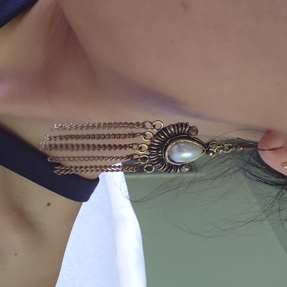 Elegant‎ Gold Dangle Earrings Women's - Picture 2 of 2